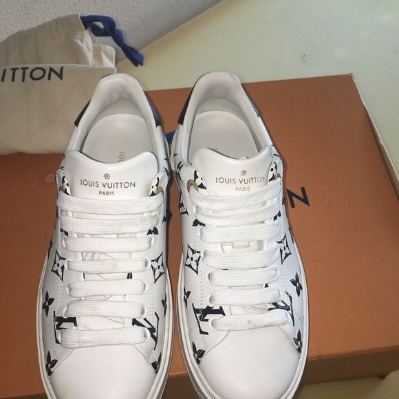 Louis Vuitton Time out sneakers size 36 woman’s - Picture 2 of 7